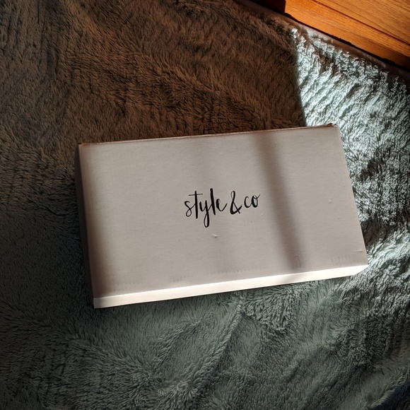 New Style Co, Nixine Slip-On Denim Floral Flats - Picture 5 of 6